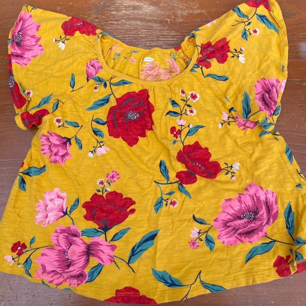 OLD NAVY GIRLS YELLOW FLORAL BABYDOLL STYLE T-SHIRT SIZE 8